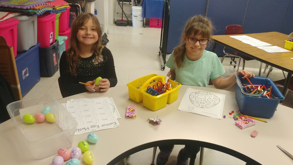 EASTER MATH ACTIVITIES IN MRS. SMITH'S ROOM