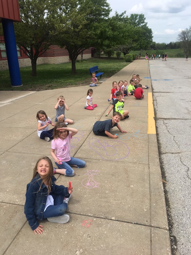 CHARLES' CLASS LEARNING OUTSIDE